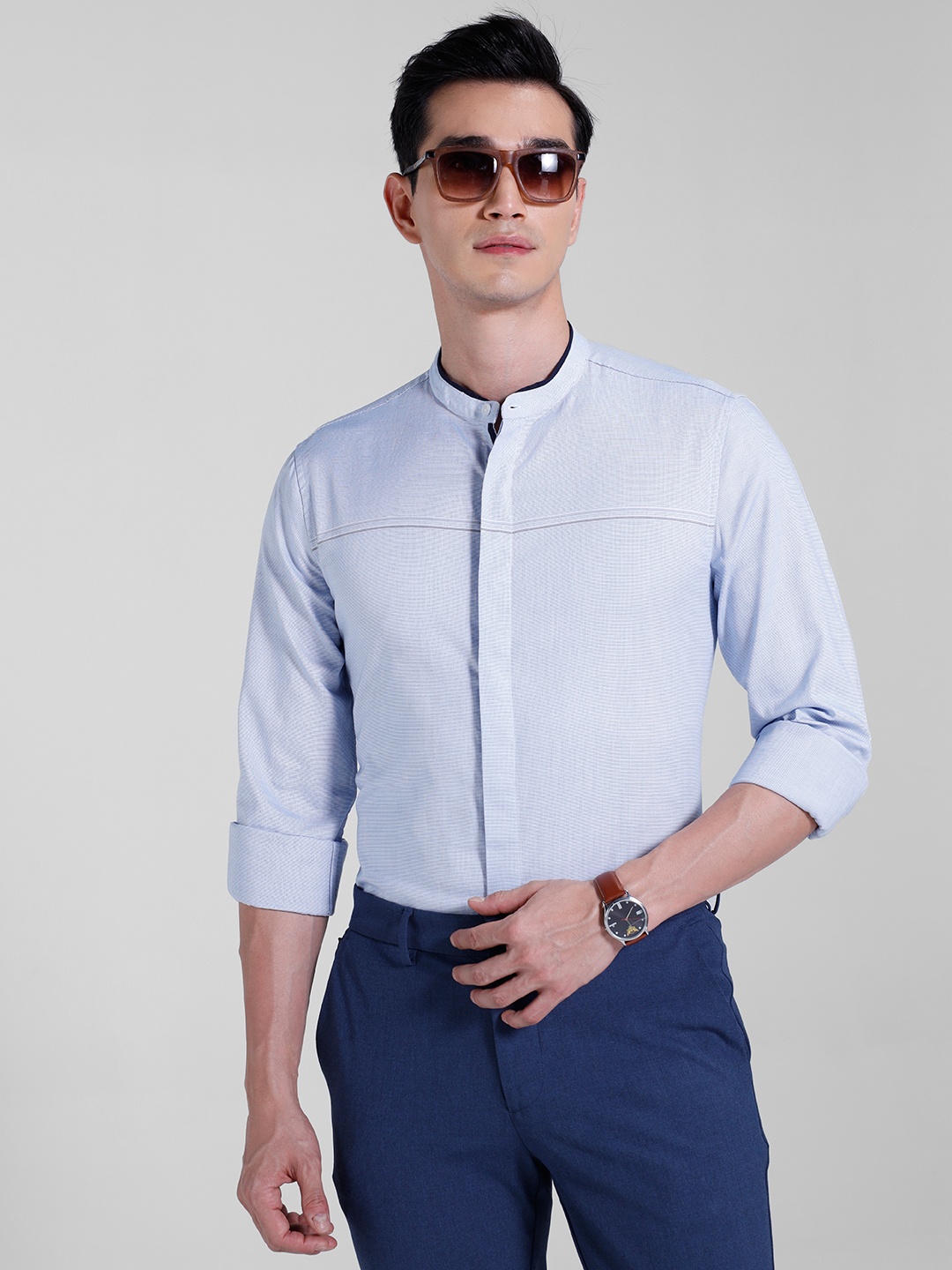 

INVICTUS Pure Cotton Self Design Textured Slim Fit Opaque Formal Shirt, Blue