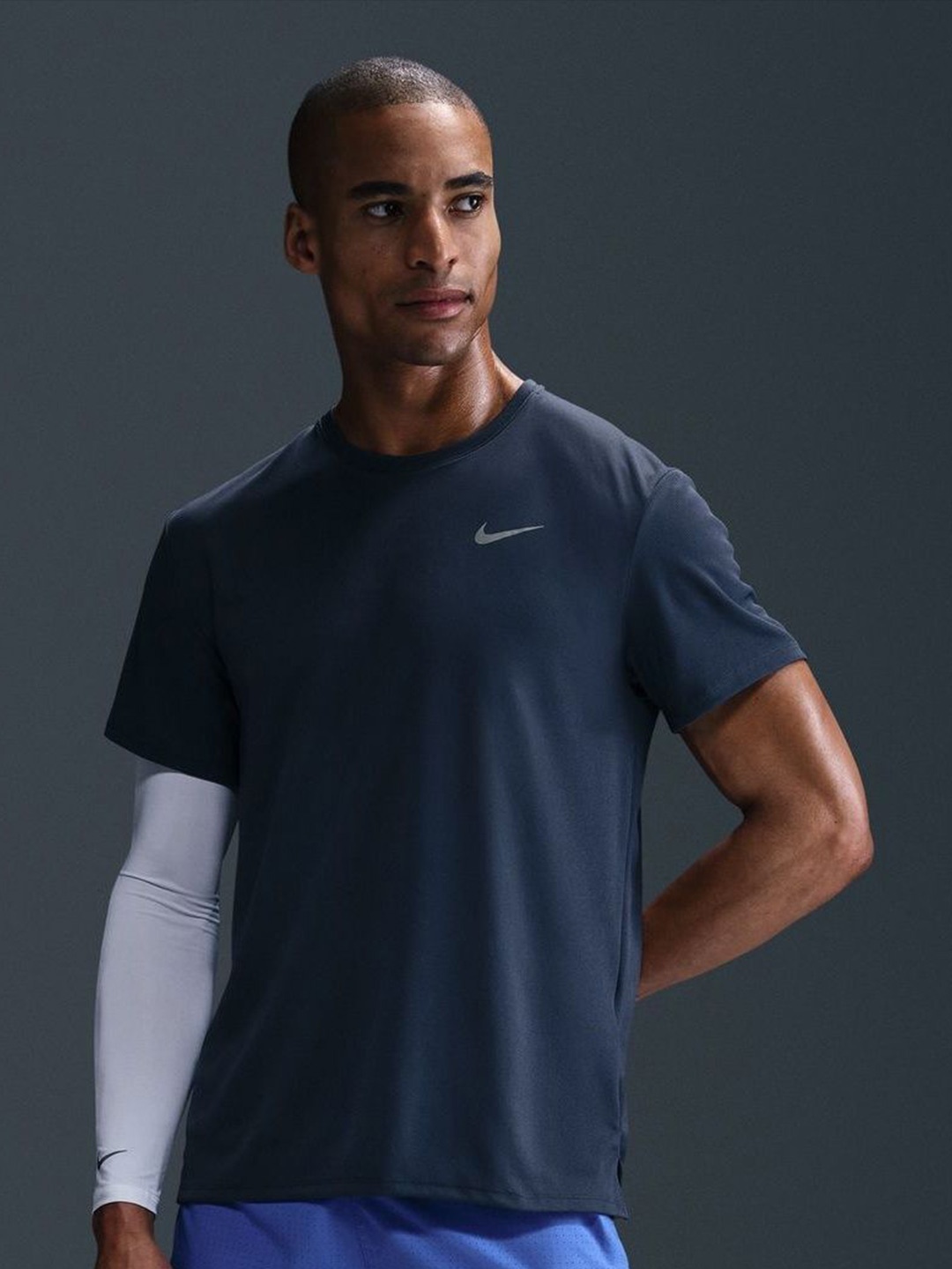 

Nike Dri-FIT UV Miler Men's Short-Sleeve Running Top, Blue