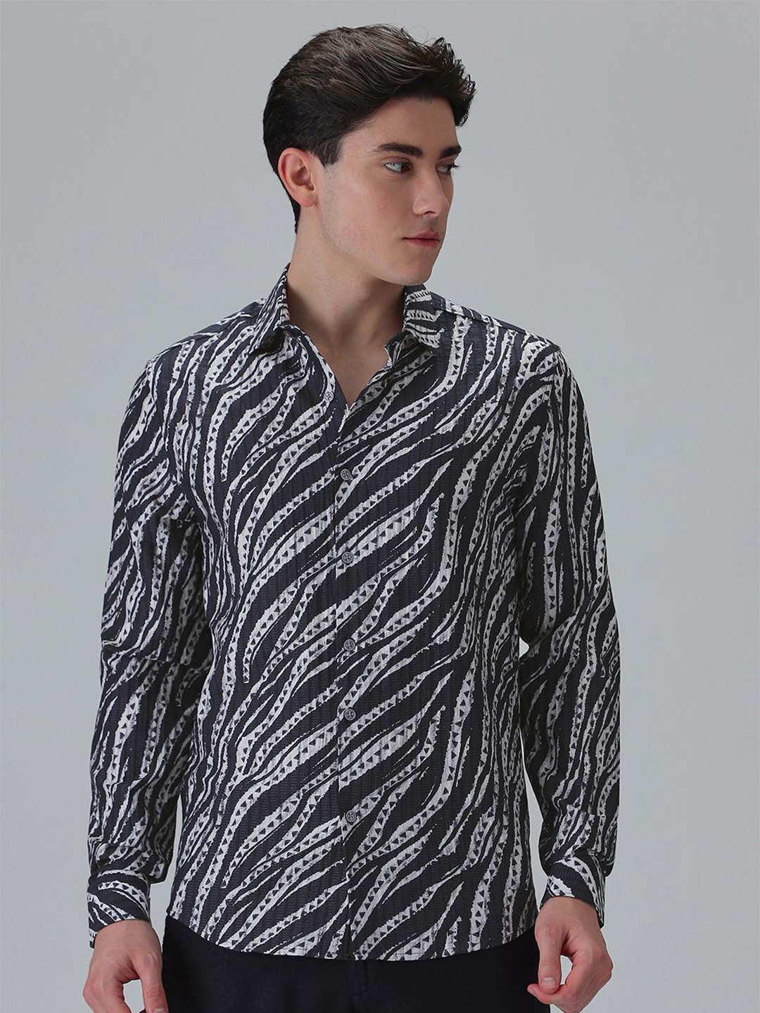 

Banana Club Men Classic Slim Fit Abstract Printed Casual Shirt, Black