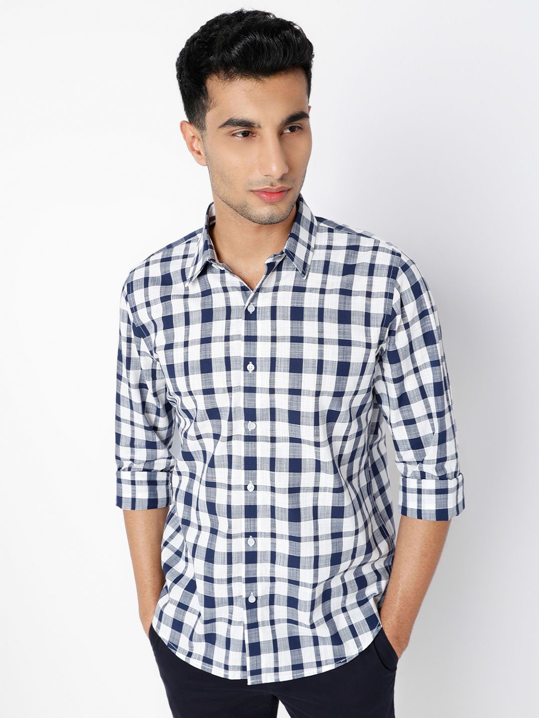 

MARK & ALBERT Men India Slim Fit Spread Collar Tartan Checked Cotton Linen Casual Shirt, White