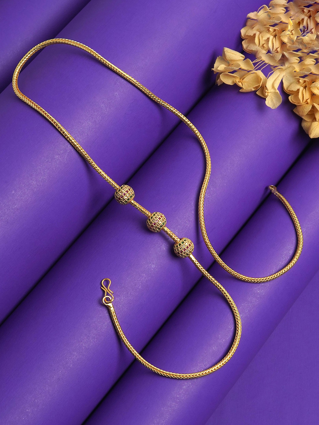 

LAFORWORD Gold-Plated American Diamond Studded Mugapu Chain