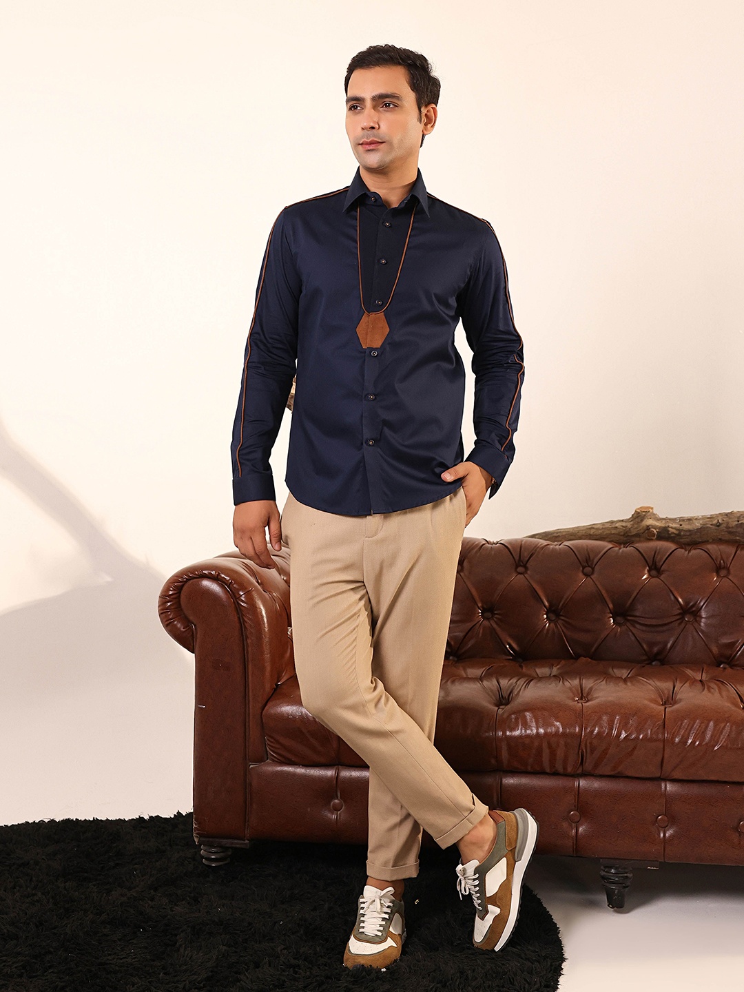 

ABKASA Men Classic Slim Fit Spread Collar Solid Cotton Casual Shirt, Navy blue