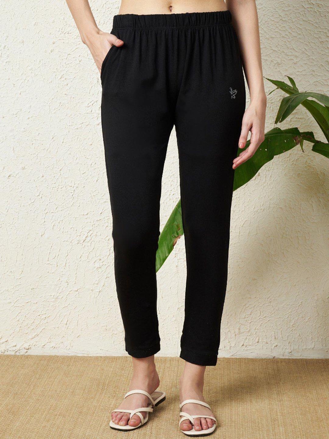 

LERIYU Women Cotton Mid-Rise Ankle-Length Leggings with 2 Side Pockets, Black