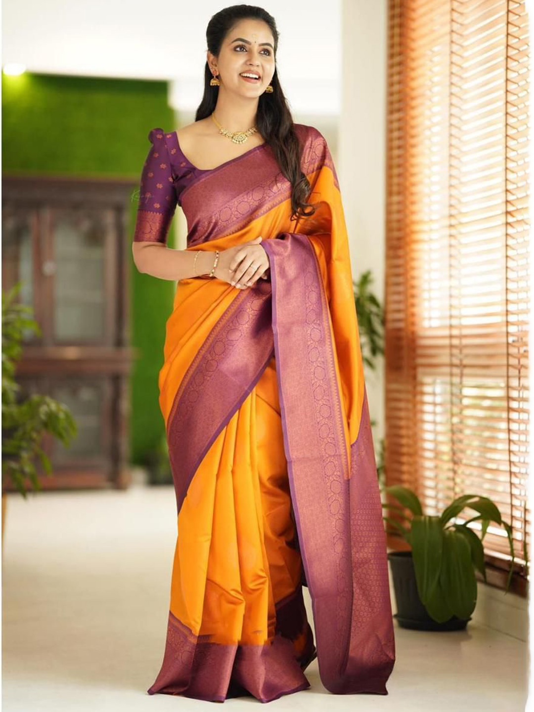 

PAYAL CREATION Zari Banarasi Saree with Blouse Piece, Yellow