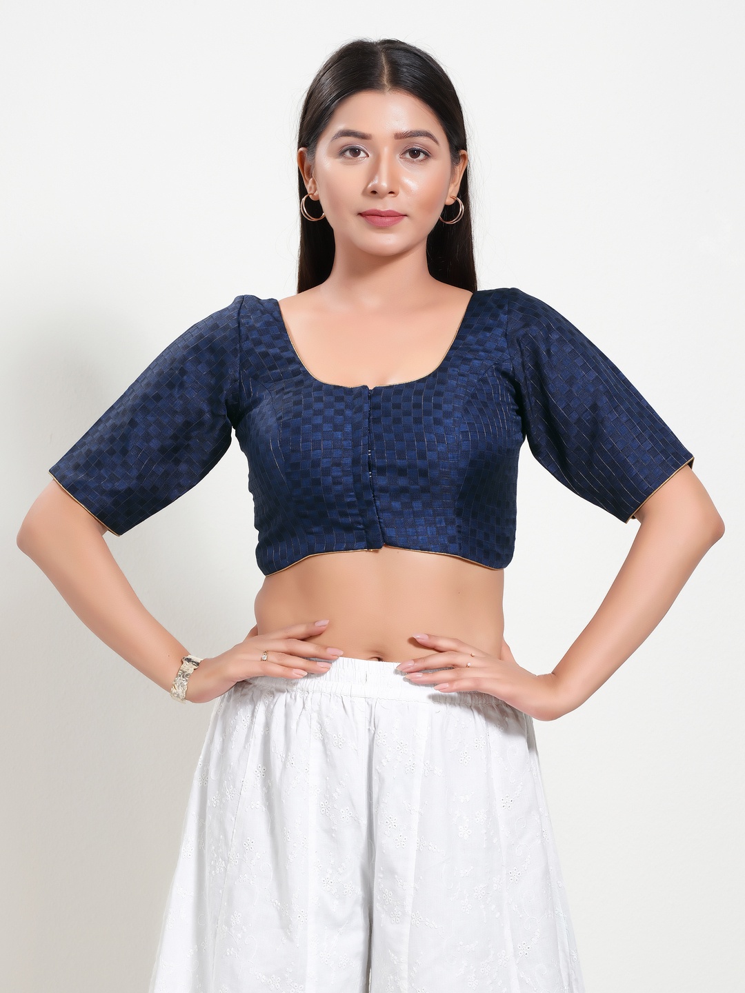 

VAMAS - THE DESIGNER BLOUSES Women Round Neck Padded Saree Blouse, Navy blue