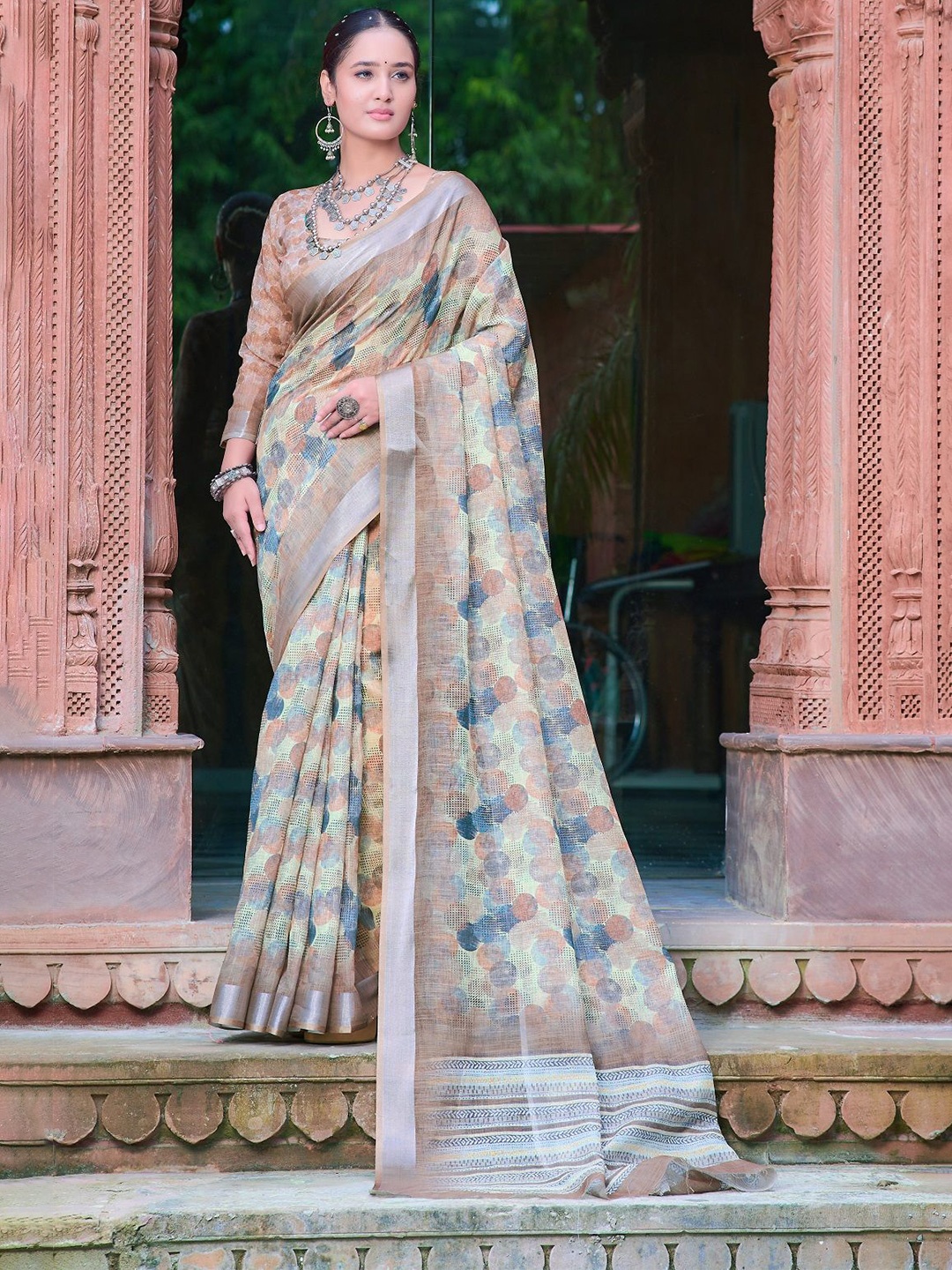 

Nimidiya Ethnic Motifs Printed Zari Pure Cotton Saree, Beige