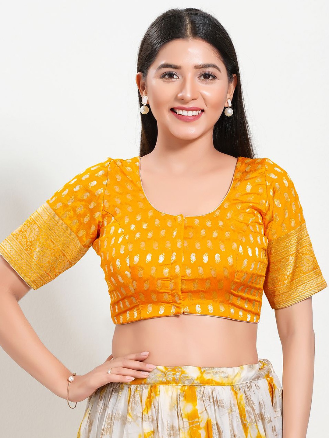 

VAMAS - THE DESIGNER BLOUSES Women Round Neck Padded Saree Blouse, Mustard