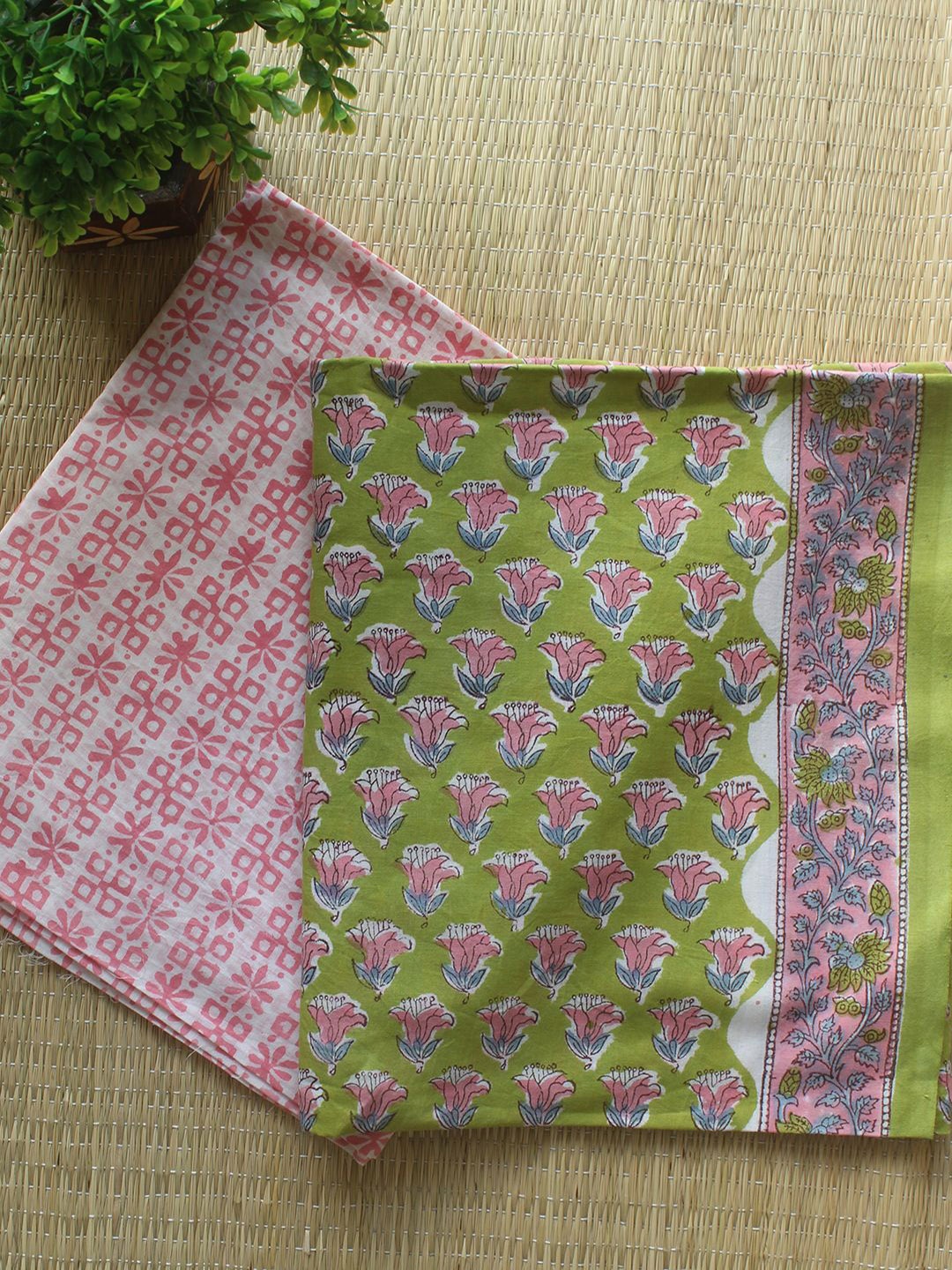

Weaves of Tradition Floral Printed Pure Cotton Unstitched Dress Material, Green