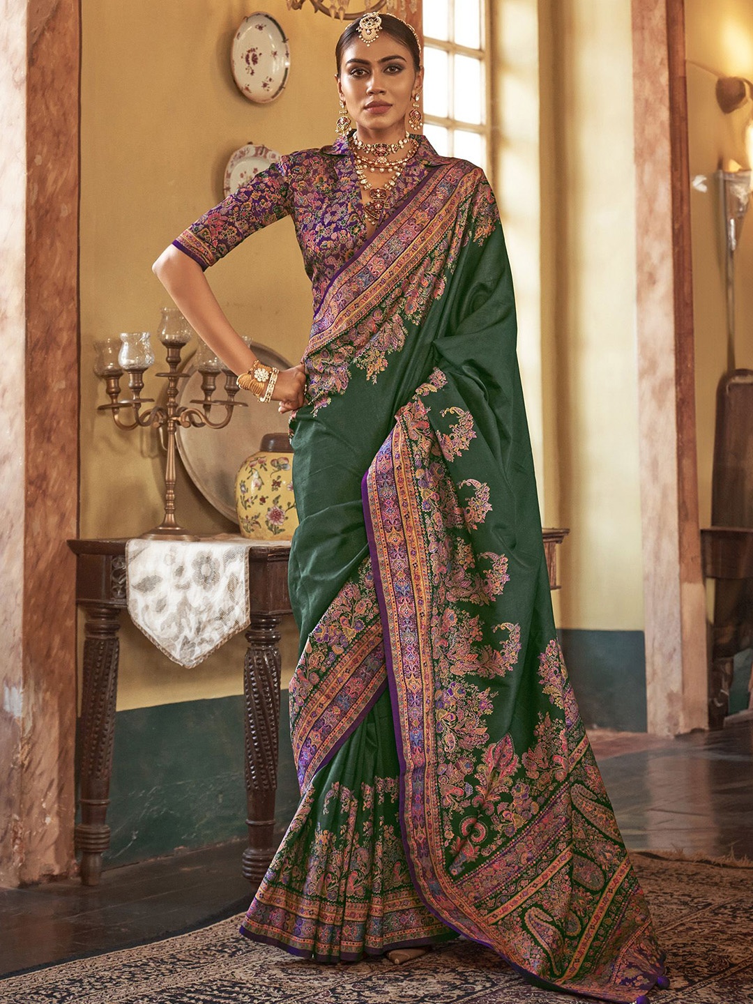 

elora Ethnic Motifs Printed Banarasi Saree, Green