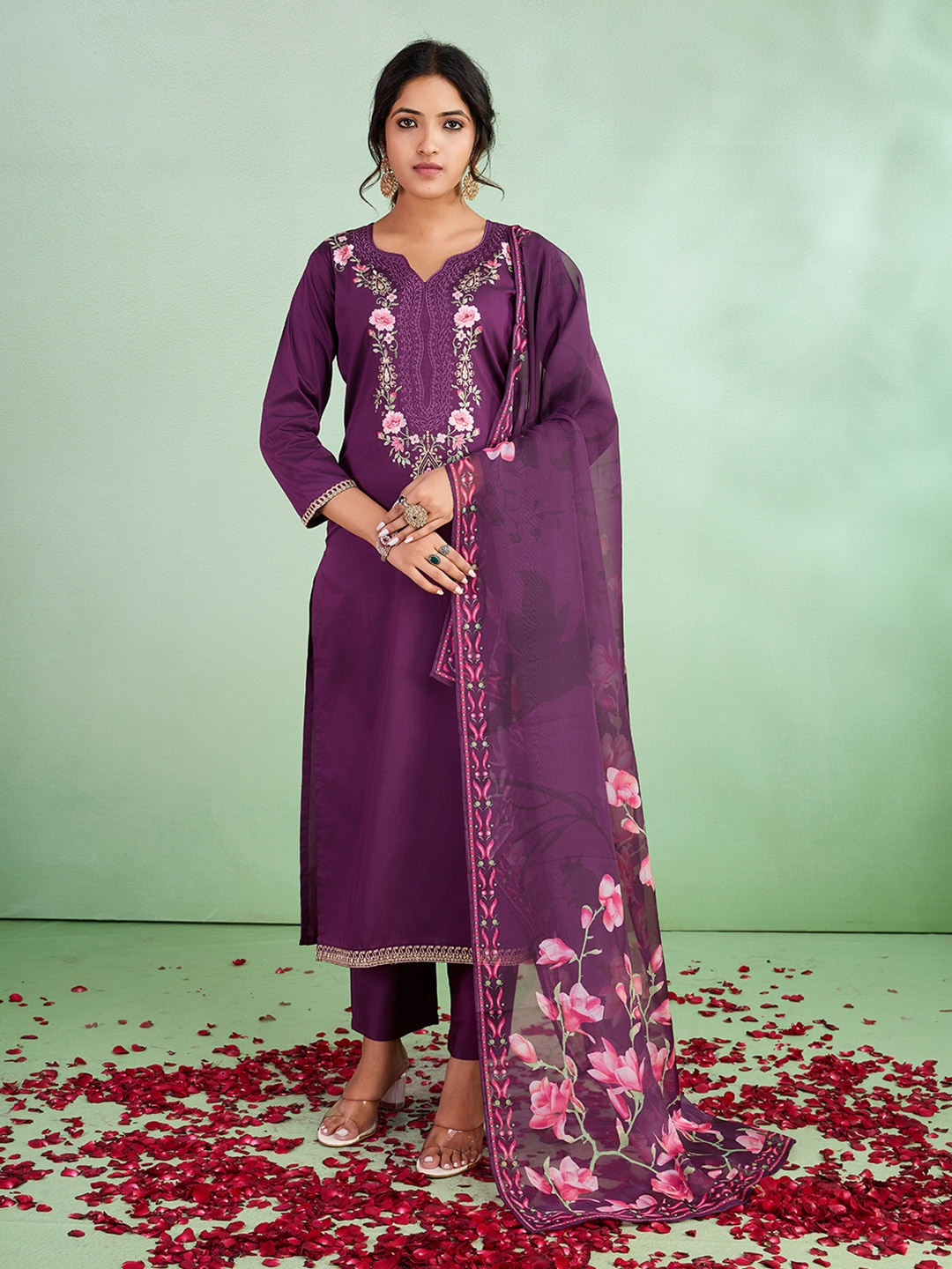 

SUAAC Floral Yoke Design Thread Work Kurta With Trousers & Dupatta, Purple