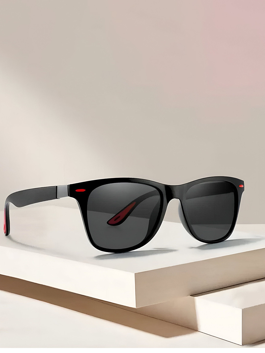 

FUNGLASSES Unisex Other Sunglasses with UV Protected Lens, Black