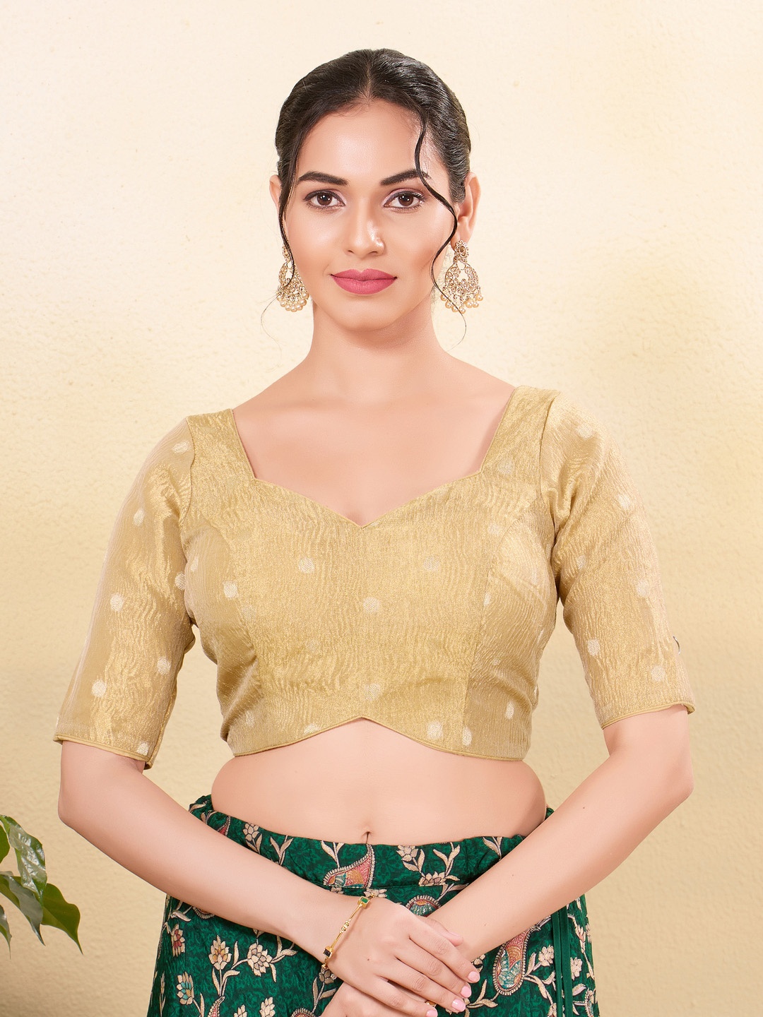 

VAMAS - THE DESIGNER BLOUSES Women Sweetheart Neck Padded Saree Blouse, Gold