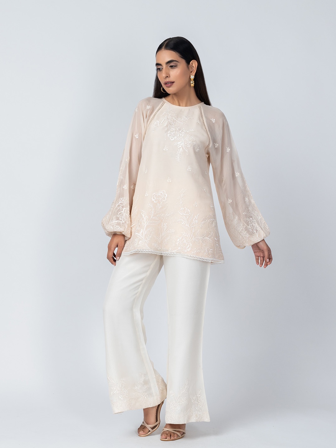 

Label Naariti Floral Embroidered Round Neck Tunic & Trousers, White