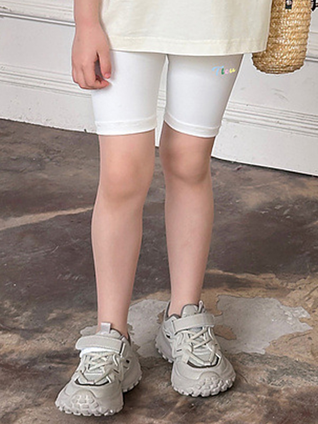 

LULU & SKY Girls Striped Skinny Fit High-Rise Shorts, White