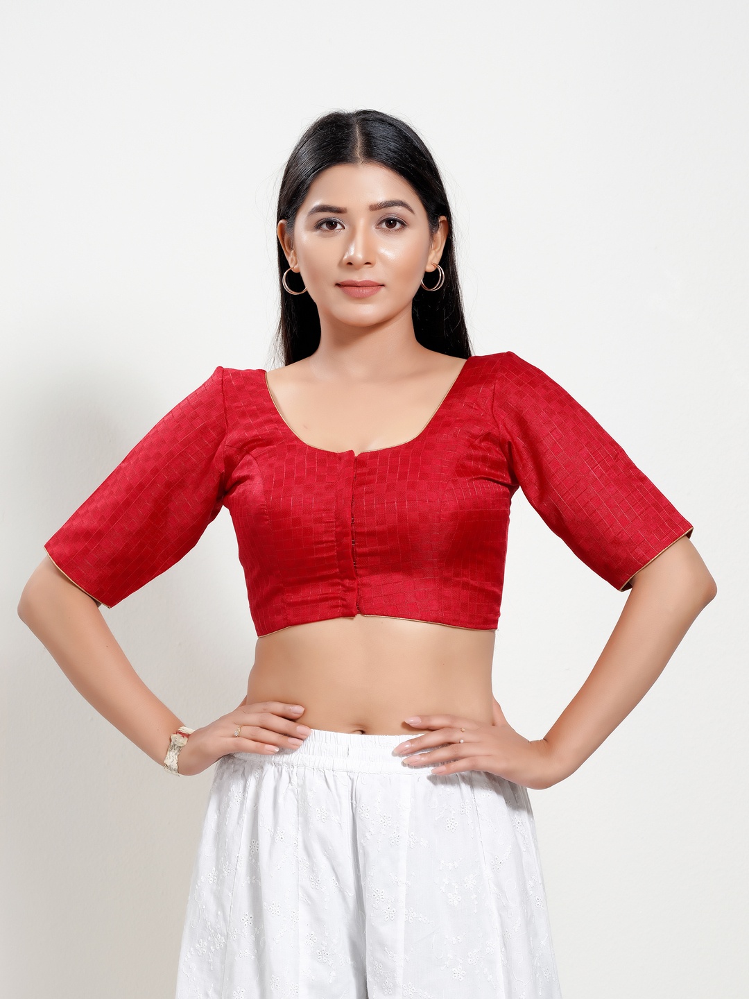

VAMAS - THE DESIGNER BLOUSES Women Round Neck Padded Saree Blouse, Red
