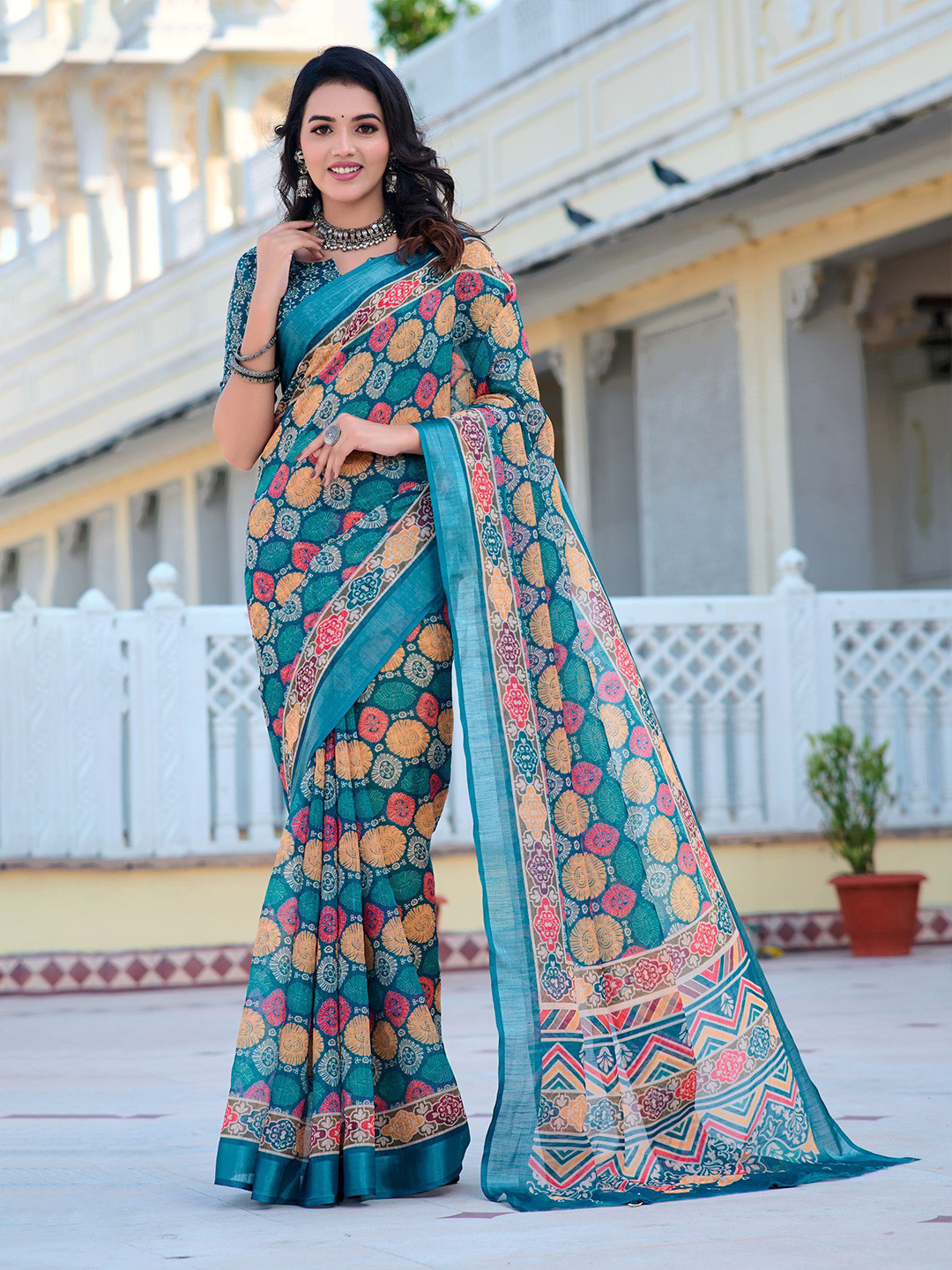 

Mitera Floral Printed Zari Pure Cotton Saree, Blue
