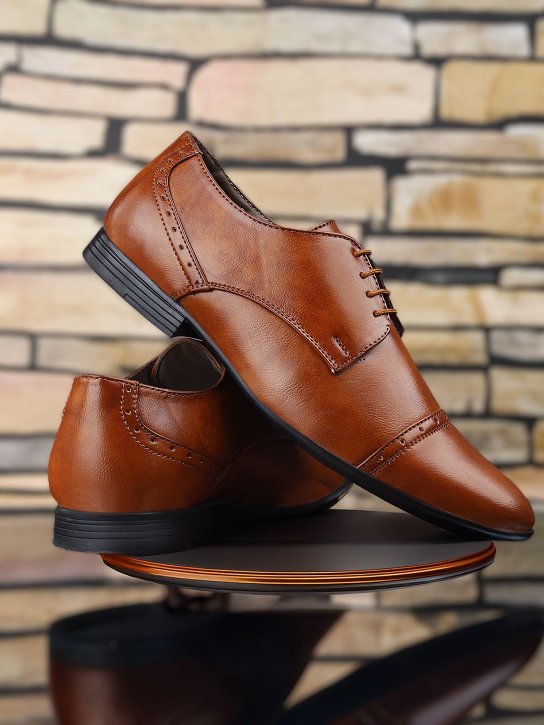 

INVICTUS Men Leather Formal Derbys, Tan