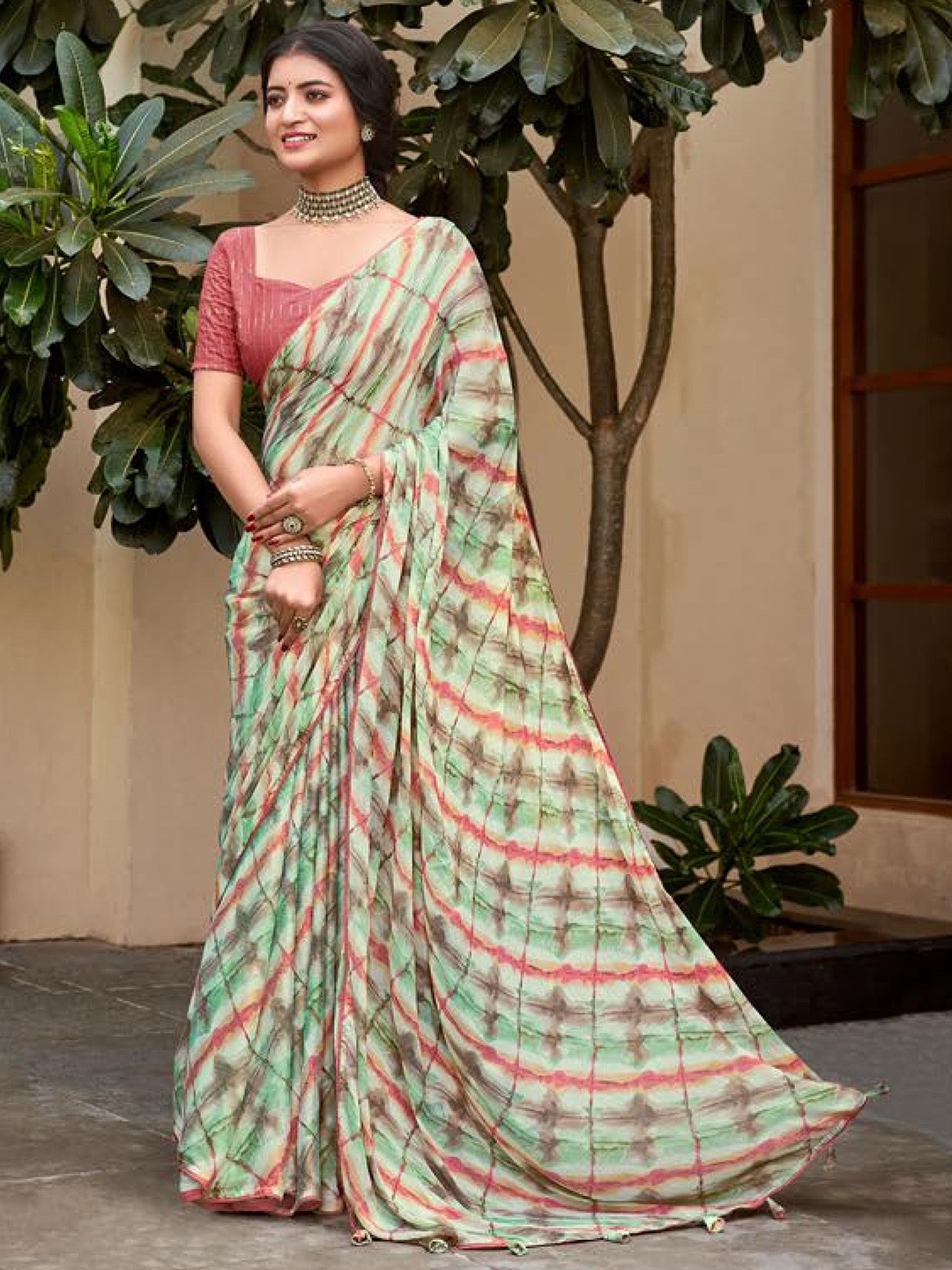 

MAHALASA Printed Pure Georgette Saree, Pink