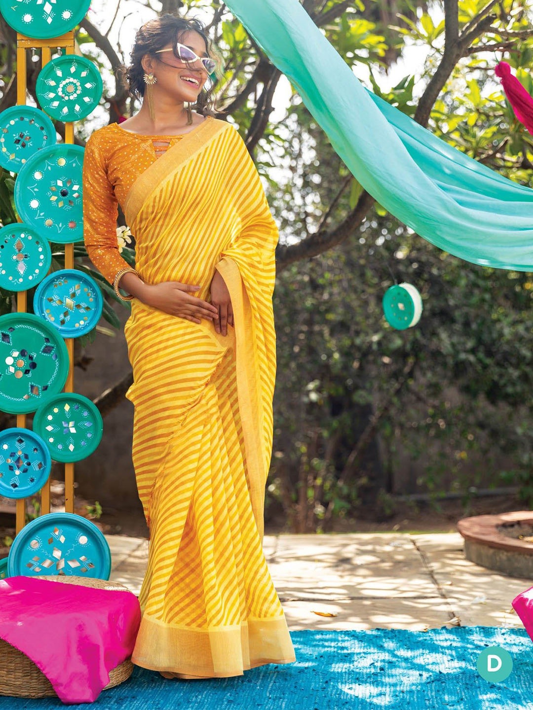

Nimidiya Striped Pure Cotton Saree, Yellow