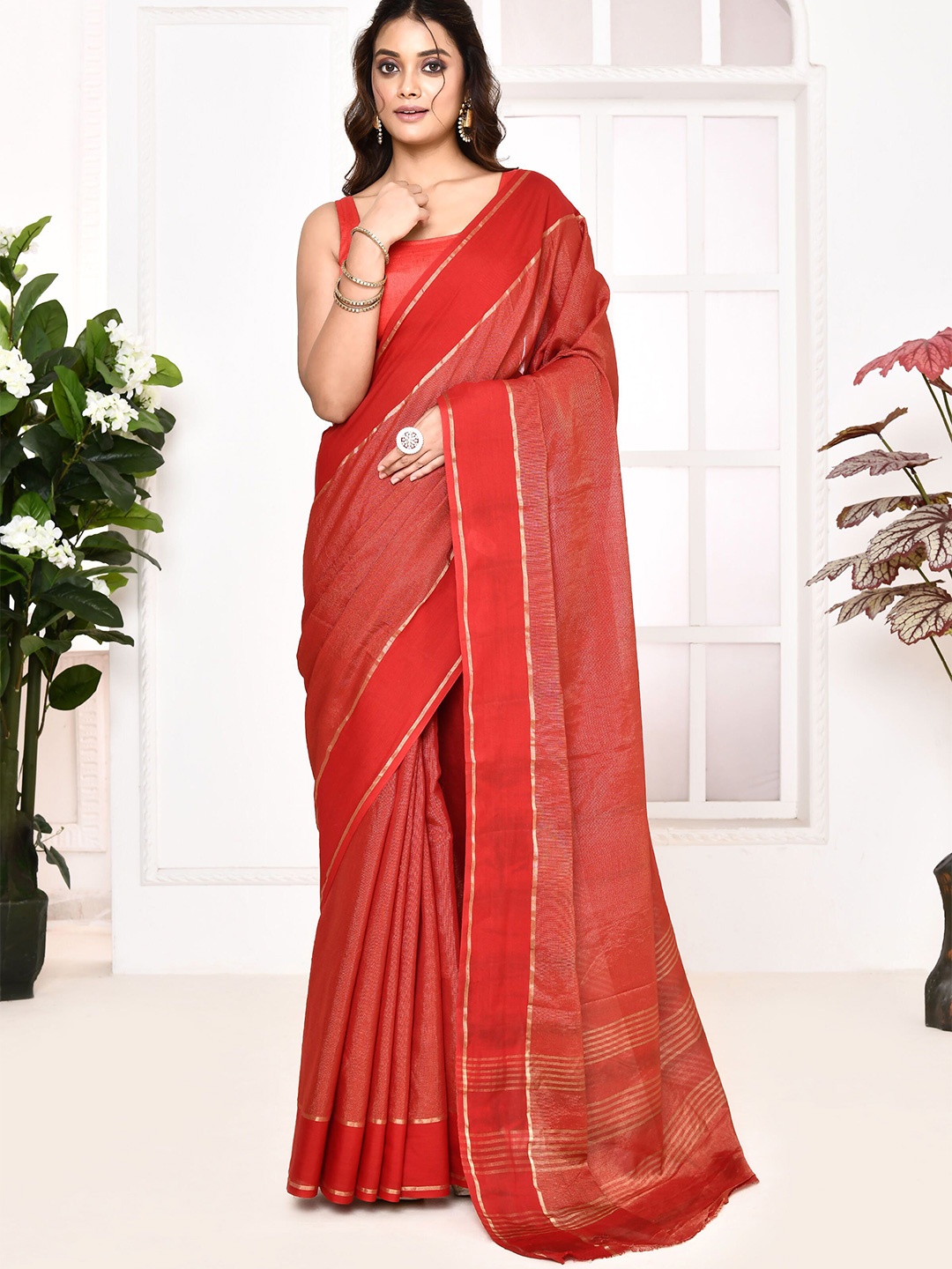 

THREAD SAGA Zari Banarasi Saree with Blouse Piece, Red