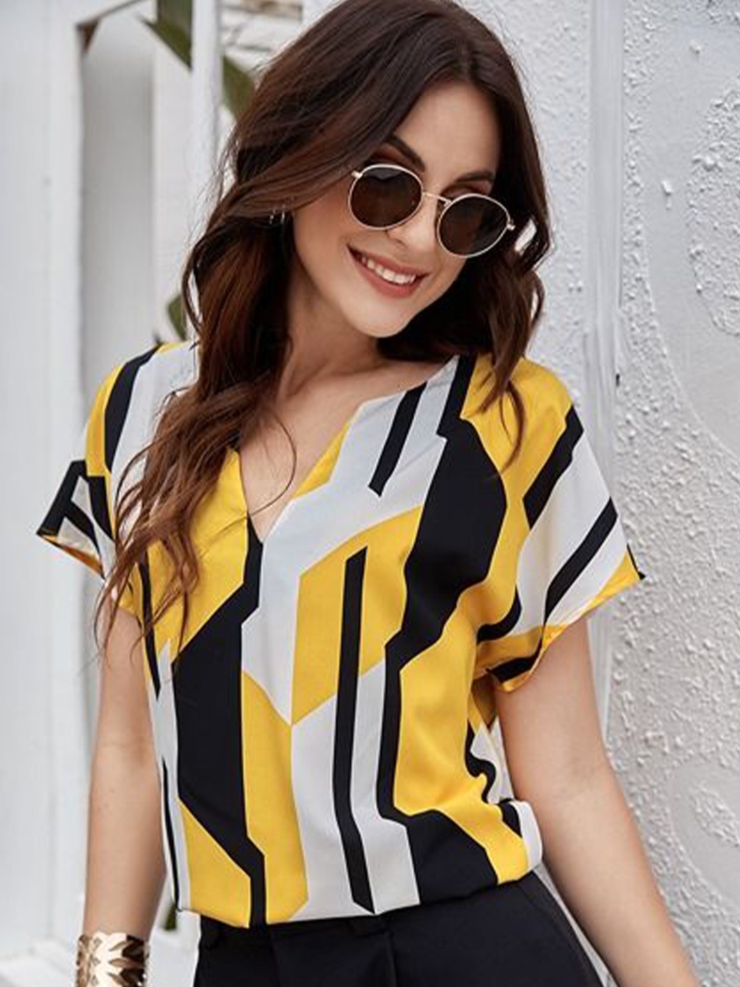 

De La Moda Women Striped Round Neck Top, Black
