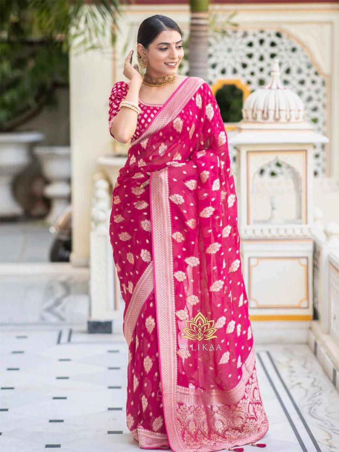 

PAYAL CREATION Ethnic Motifs Woven Design Zari Banarasi Saree, Pink