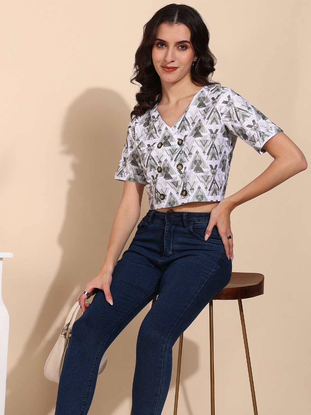 

Asami Printed V-Neck Crop Top, Green
