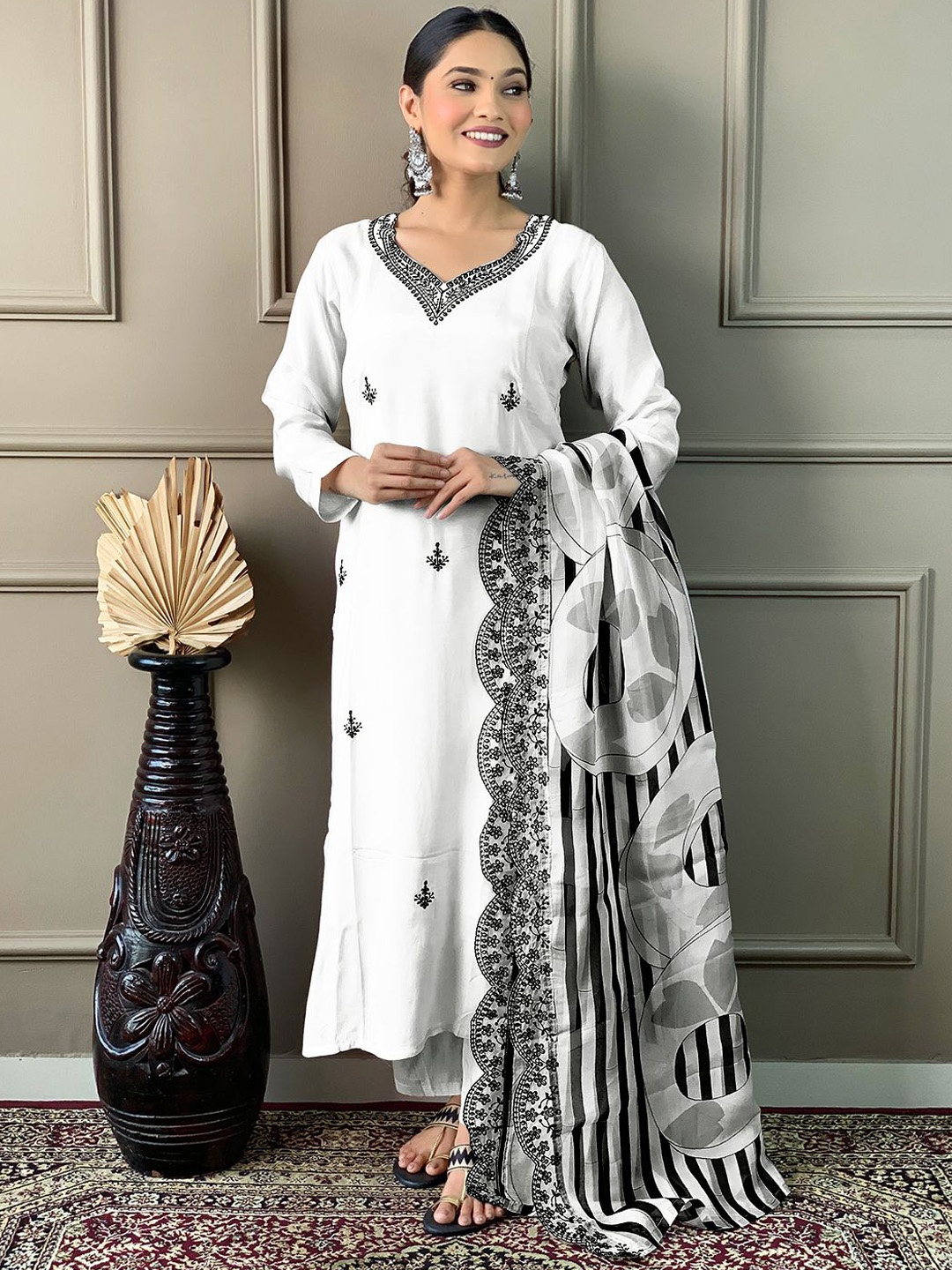 

BLACK SCISSOR Floral Embroidered Chanderi Silk Straight Kurta with Trousers & Dupatta, White