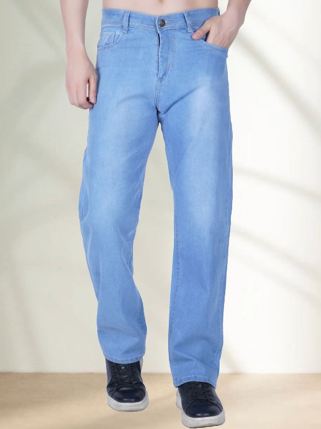 

LINARIA Men Classic Mid-Rise Relaxed Fit Light Fade Clean Look Jeans, Blue