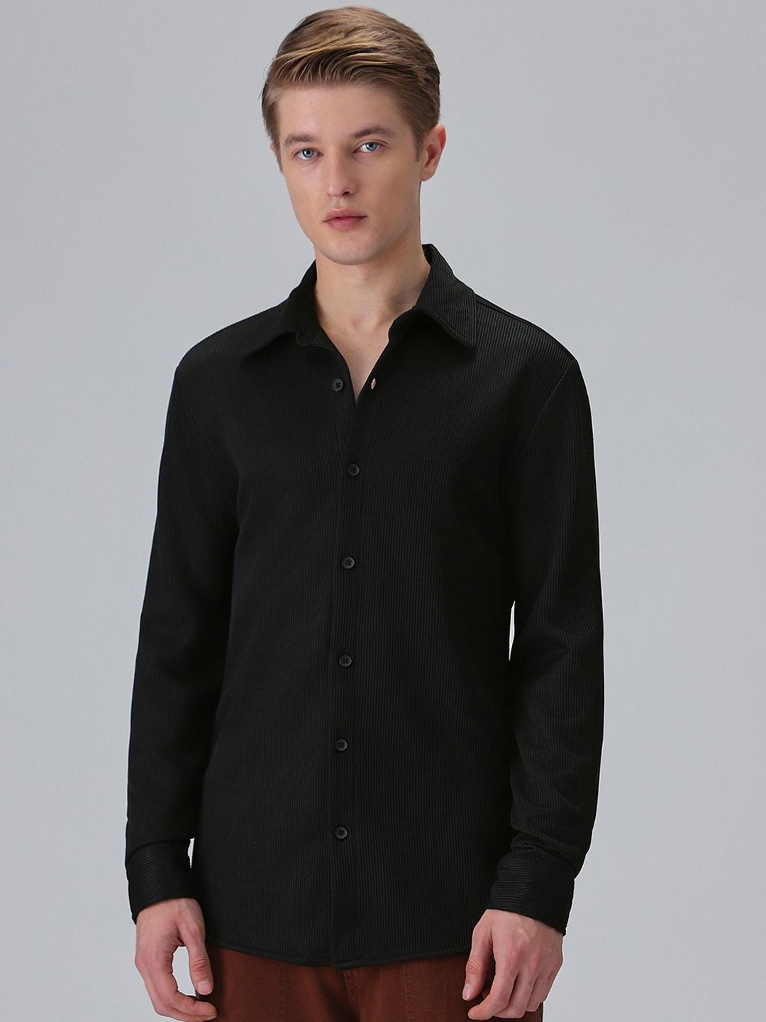 

Banana Club Men Classic Slim Fit Textured Casual Shirt, Black