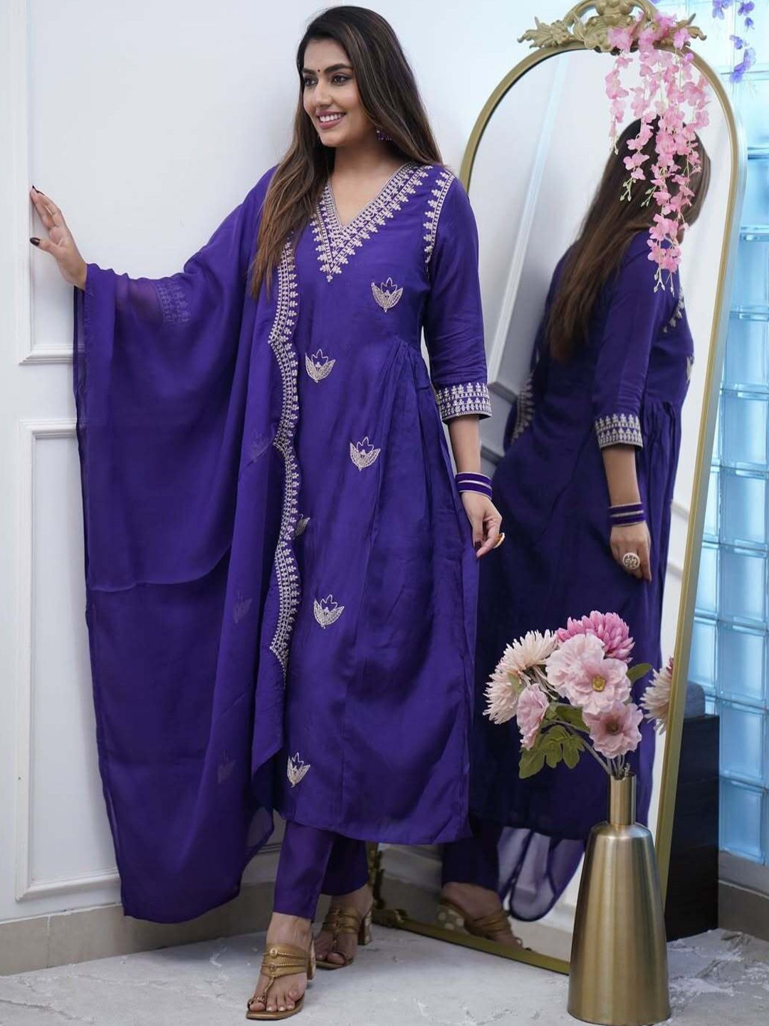 

BLACK SCISSOR Ethnic Motifs Embroidered Anarkali Kurta with Trousers & Dupatta, Blue