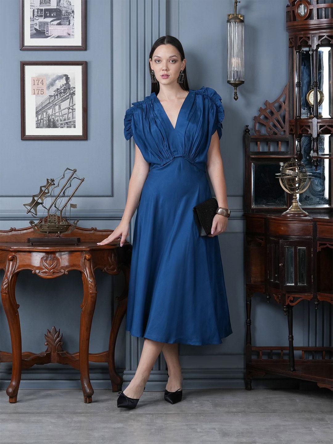 

JISORA Women Solid Blue Russian Silk Dress