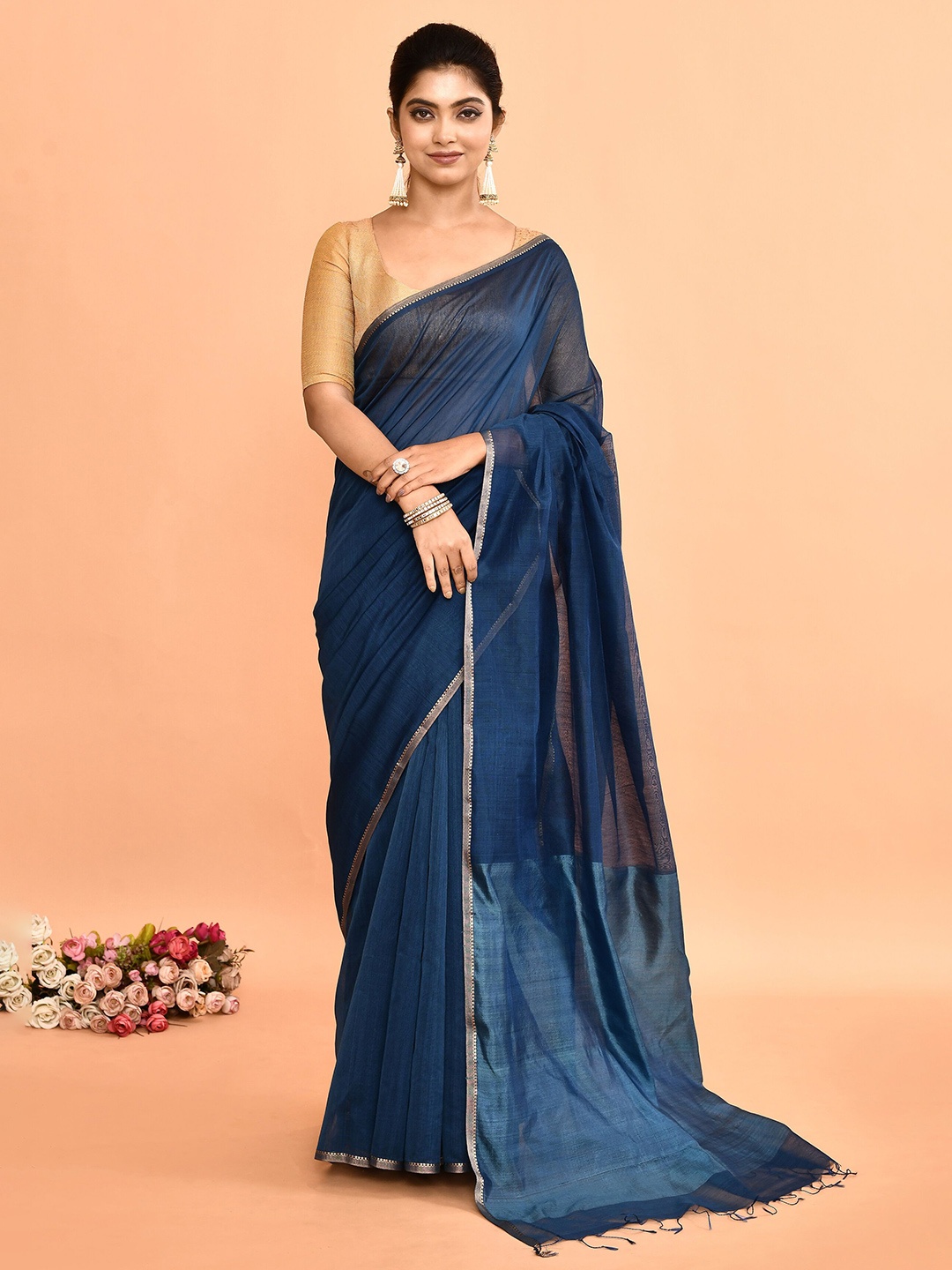 

THREAD SAGA Maheshwari Saree With Blouse Piece, Blue