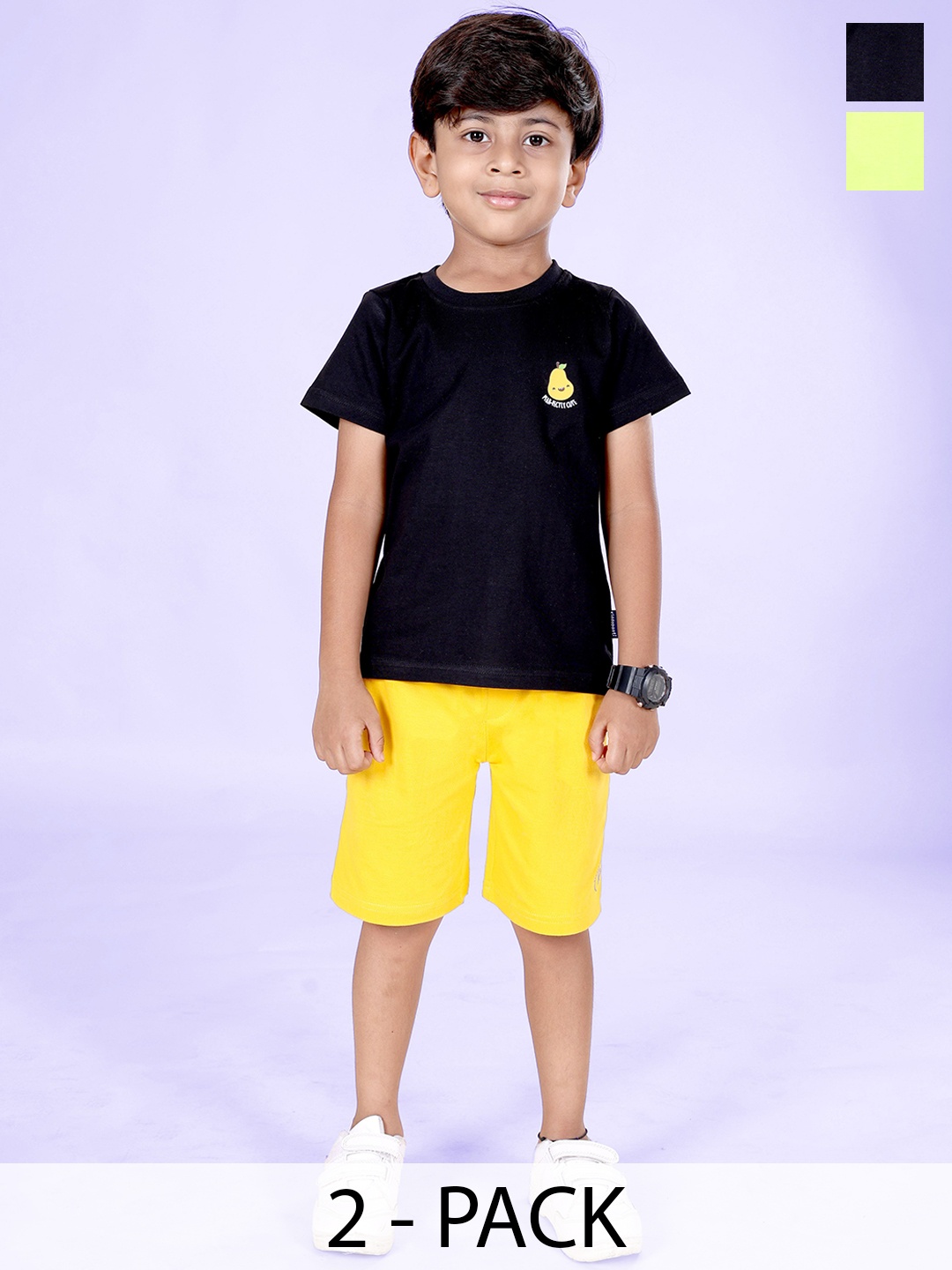 

KiddoPanti Boys Pack Of 2 Chest Printed Round Neck Pure Cotton T-Shirt With Shorts, Black