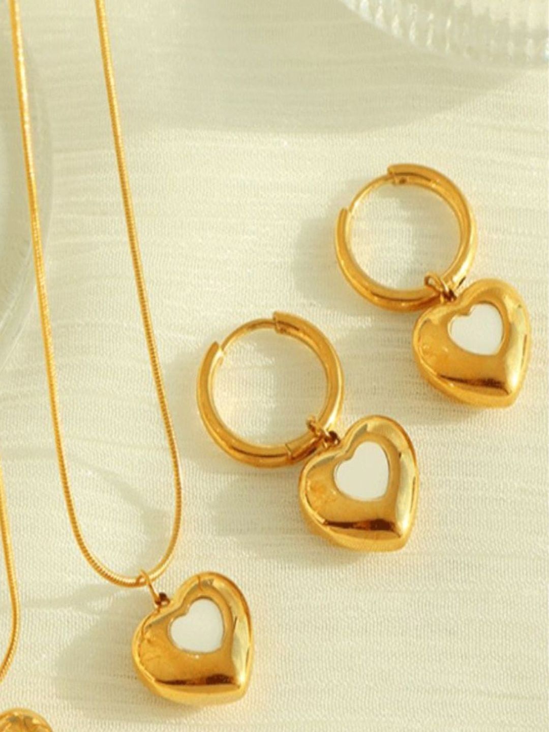 

AQUASTREET Stainless Steel 18K Gold Plated Artificial Stones Studded Heart Jewellery Set