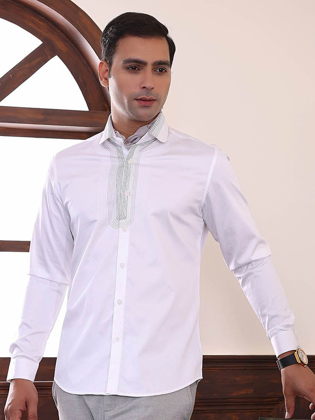 

ABKASA Men Classic Slim Fit Club Collar Solid Cotton Casual Shirt, White