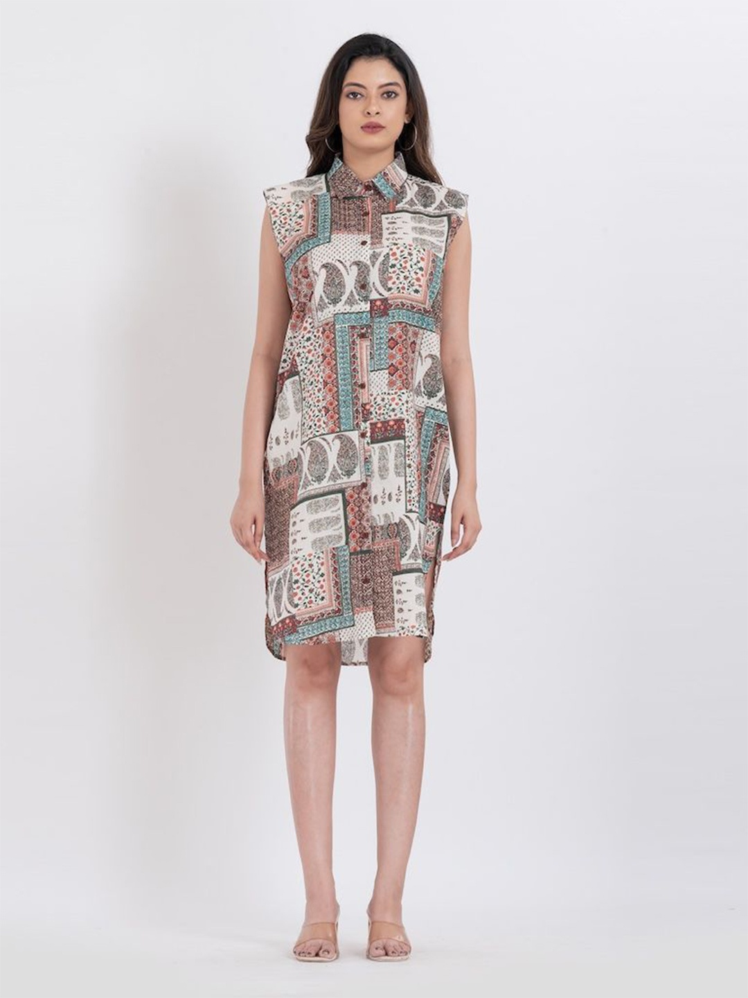 

Kartikeya Jaipur Ethnic Motifs Patch Print Shirt Dress, White