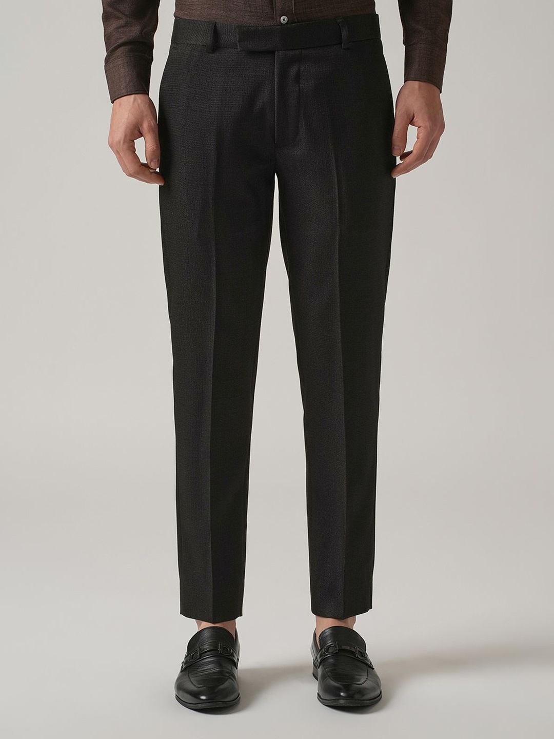 

Banana Club Men Smart Slim Fit Mid-Rise Flat-Front Formal Trouser, Black