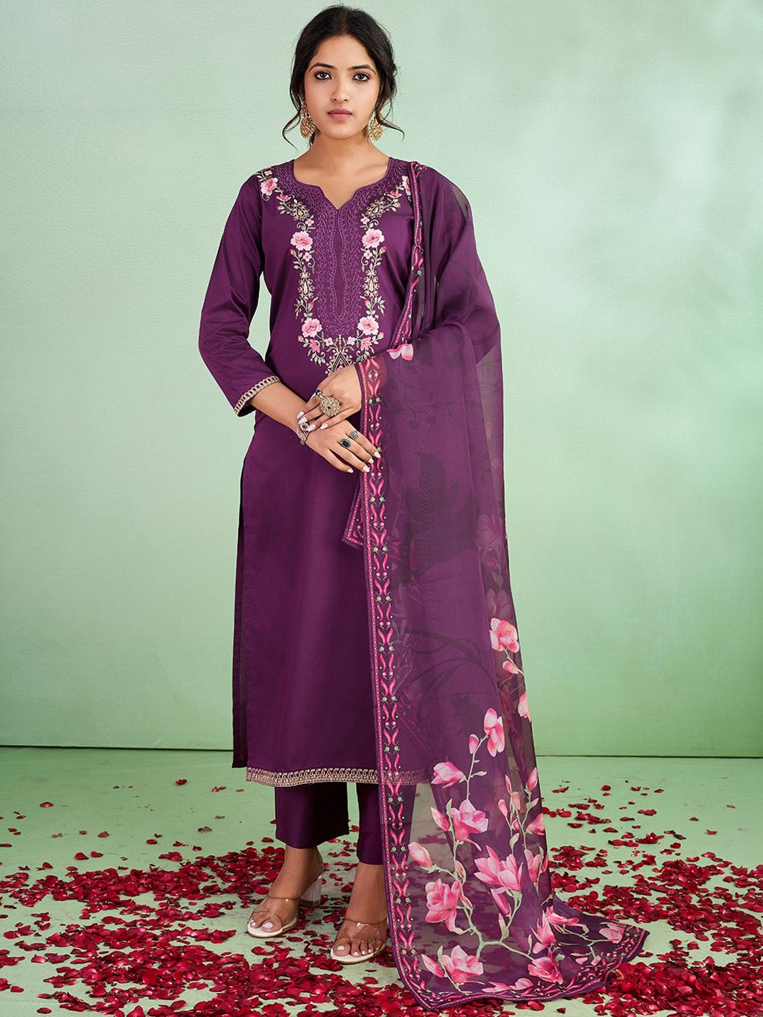 

SUAAC Floral Embroidered Thread Work Straight Kurta With Trousers & Dupatta, Purple