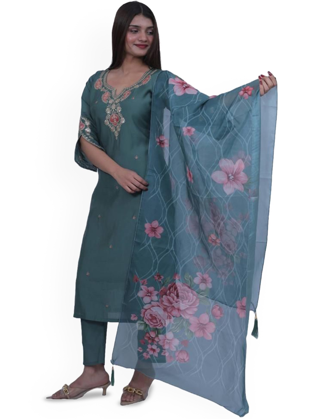 

Wavy Collection Floral Embroidered Pure Silk Straight Kurta & Trouser With Dupatta, Green