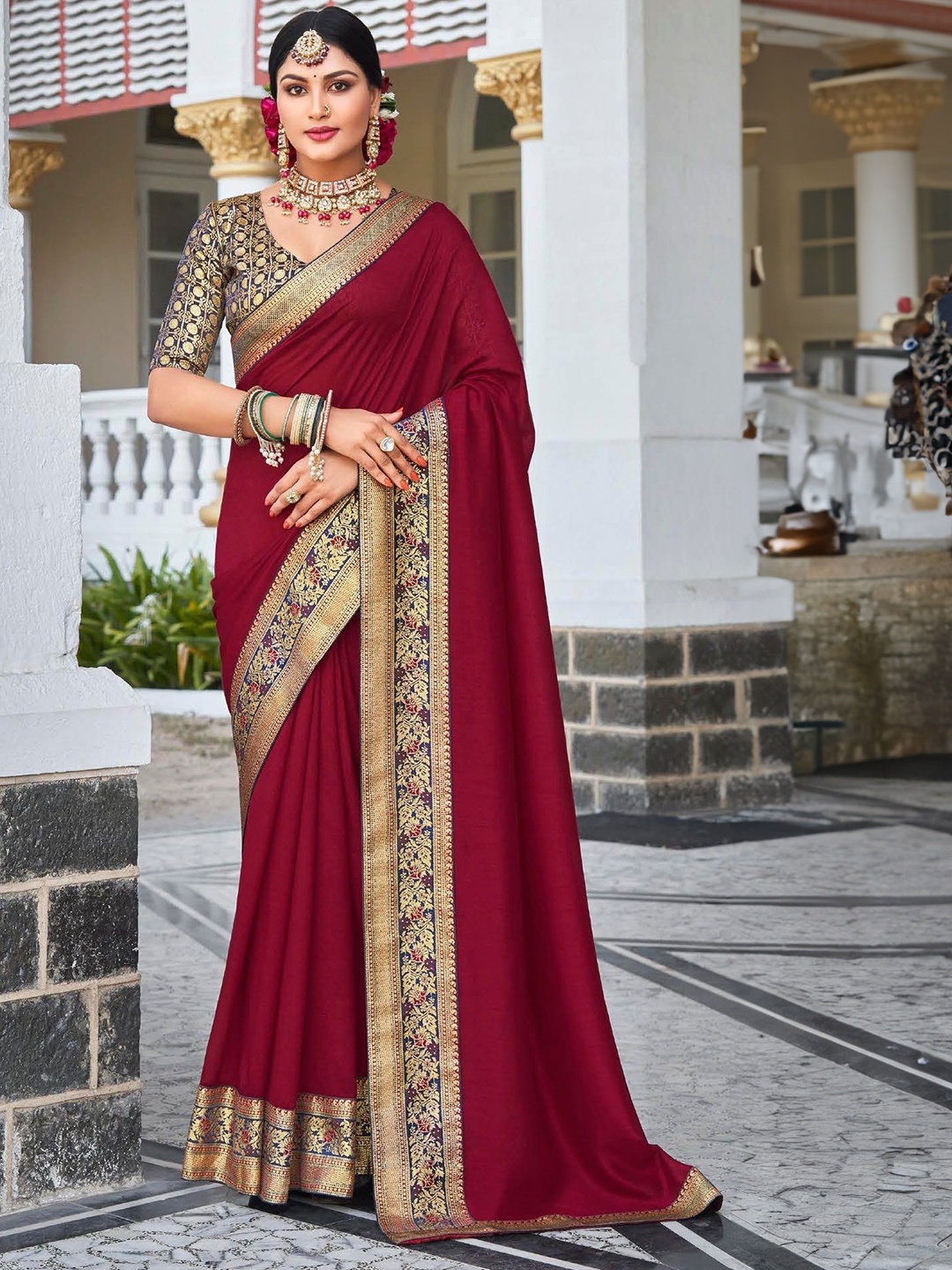 

MAHALASA Woven Design Lace Saree, Maroon