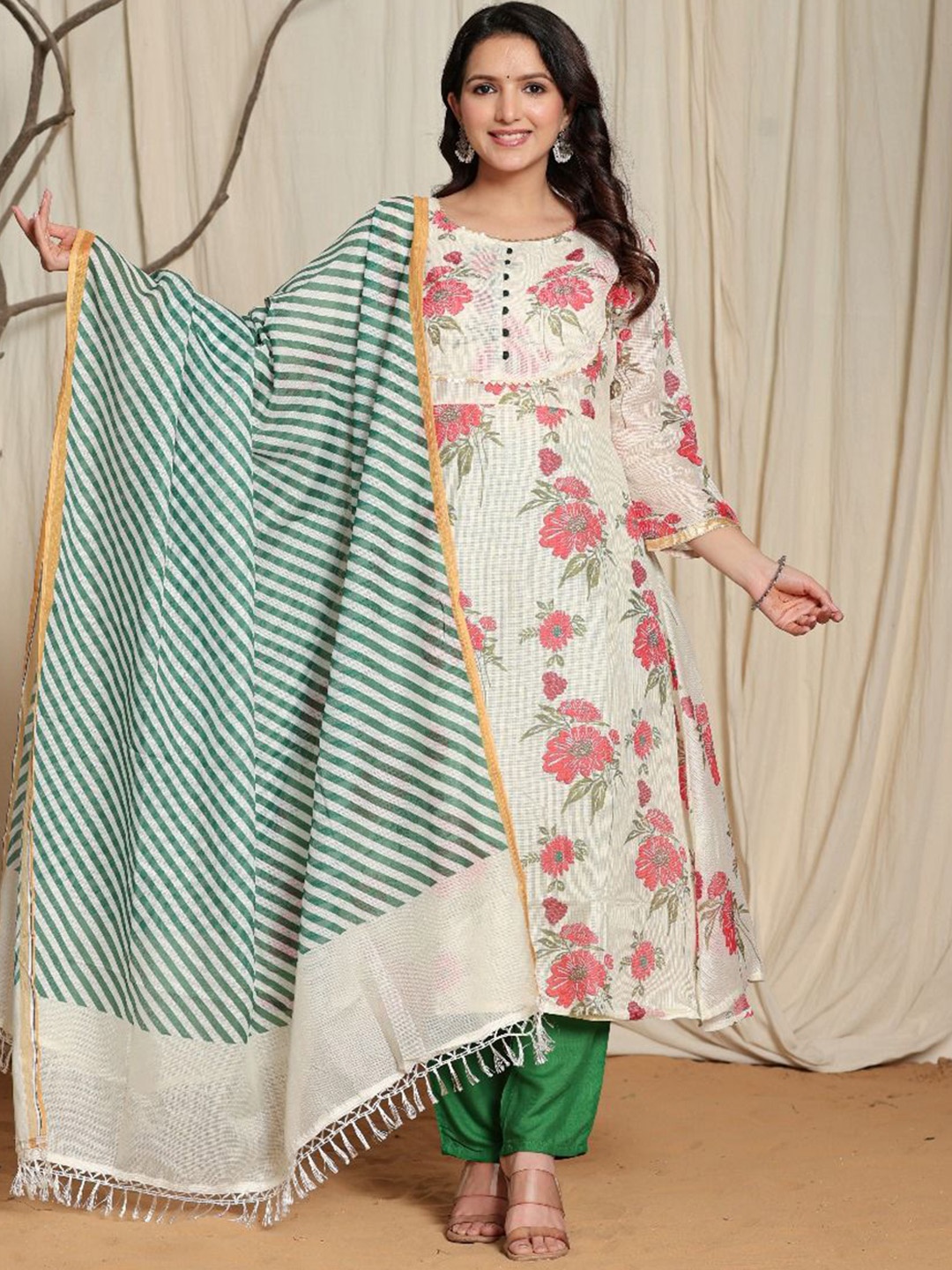 

Samhitas Floral Printed Round Neck A-Line Kurta With Trousers & Dupatta, Off white