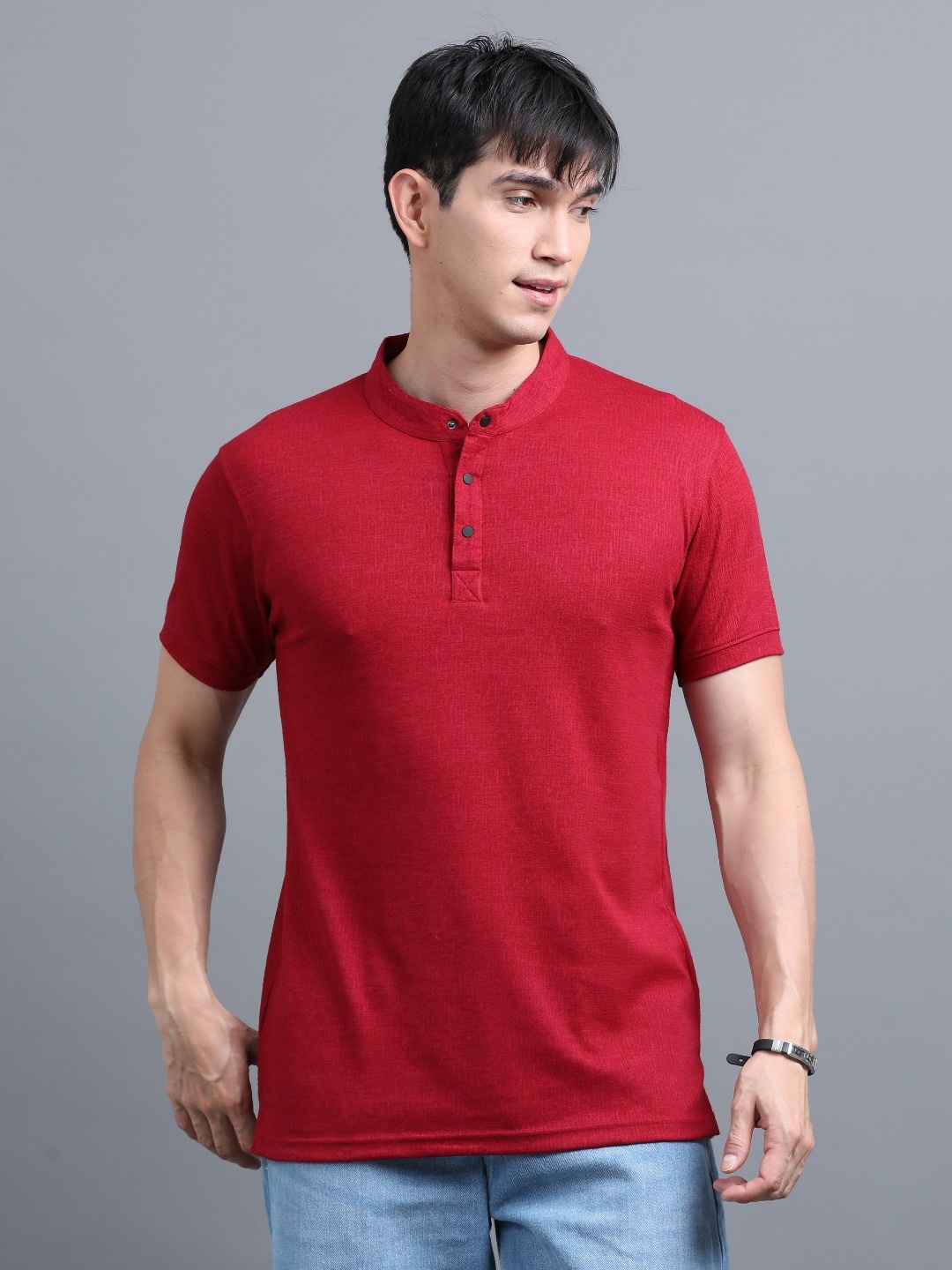 

BLUE ARC Men Henley Neck T-shirt, Red