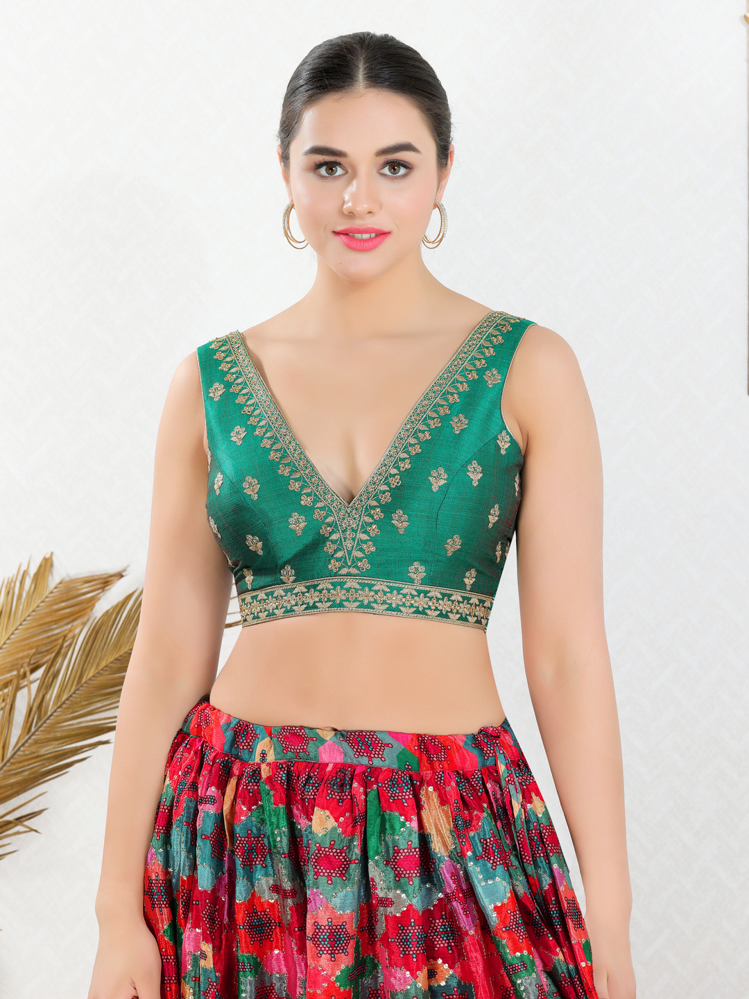 

VAMAS - THE DESIGNER BLOUSES Women V-Neck Padded Saree Blouse, Green