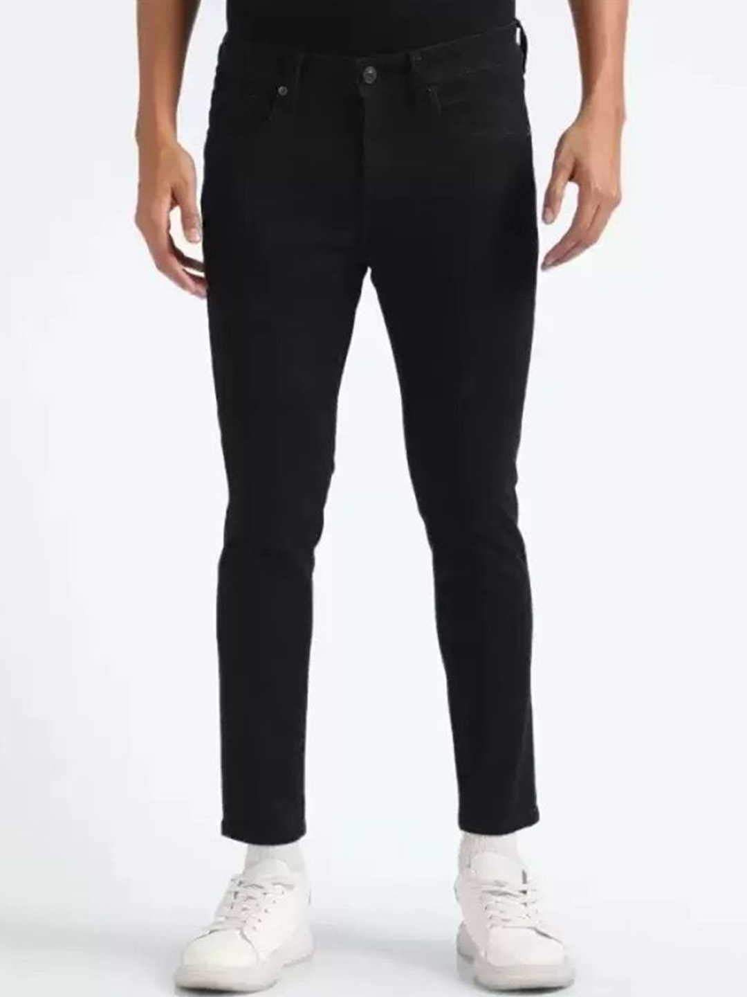 

LINARIA Men Classic Tapered Fit Stretchable Jeans, Black