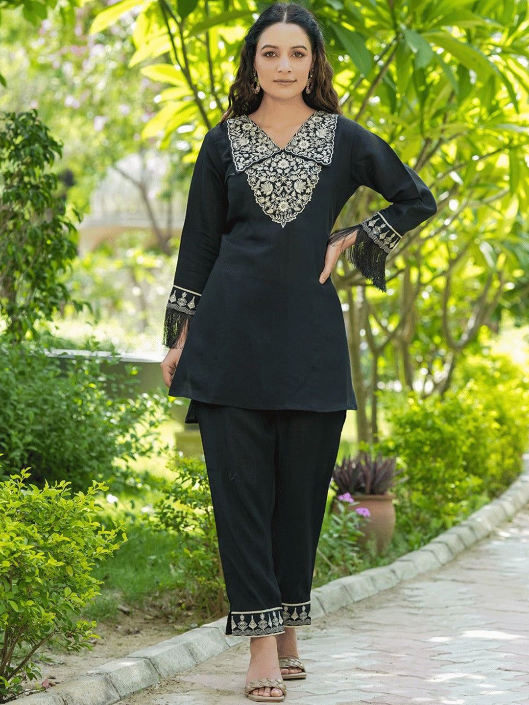 

MissKurti Floral Embroidered Shirt Collar Pure Cotton Tunic With Trousers, Black