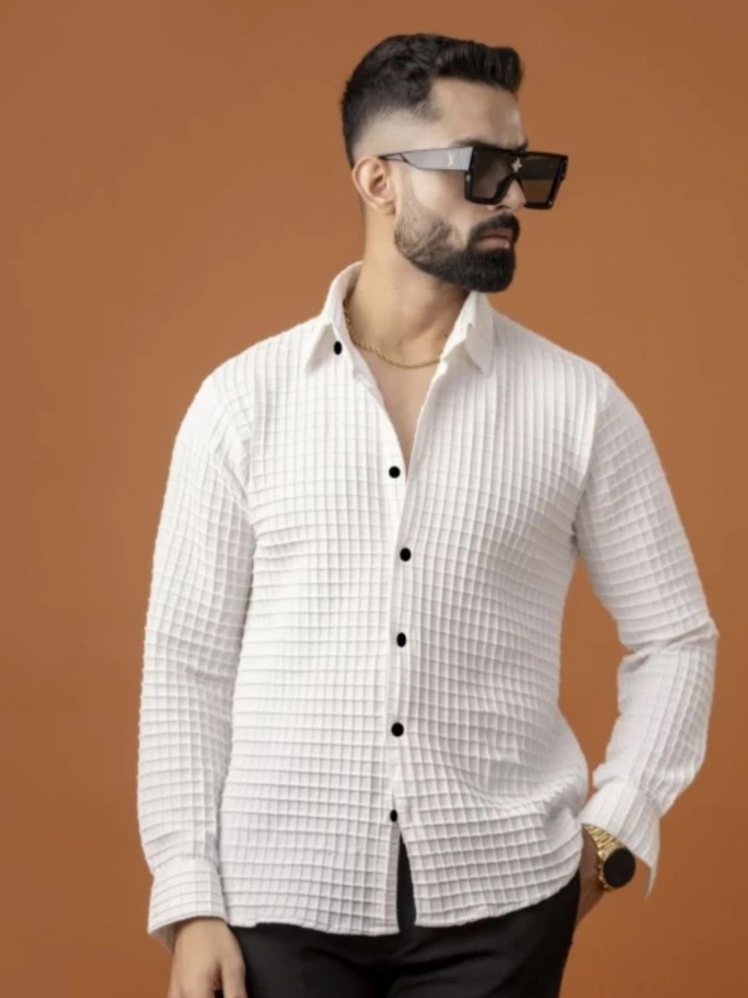 

ZEVBISA Men Relaxed Fit Spread Collar Checked Casual Shirt, White