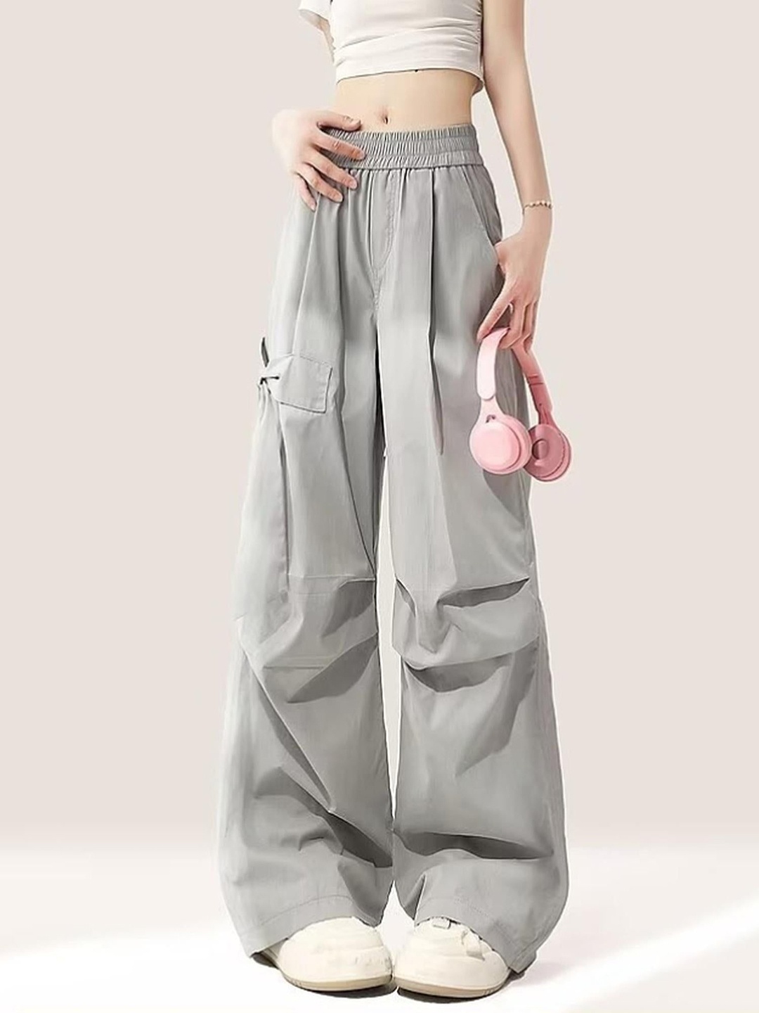 

Outzidr Women Loose Baggy Mid-Rise Cargo Trousers, Grey
