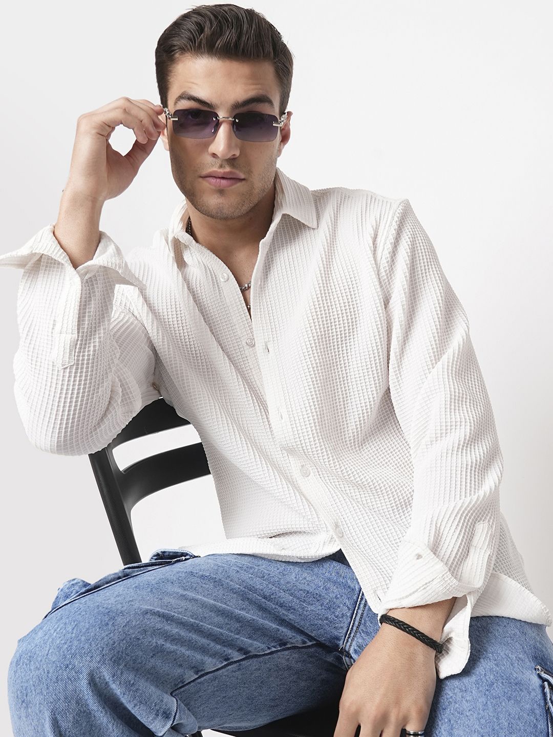 

VASTRADO Men Classic Slim Fit Cutaway Collar Textured Casual Shirt, White