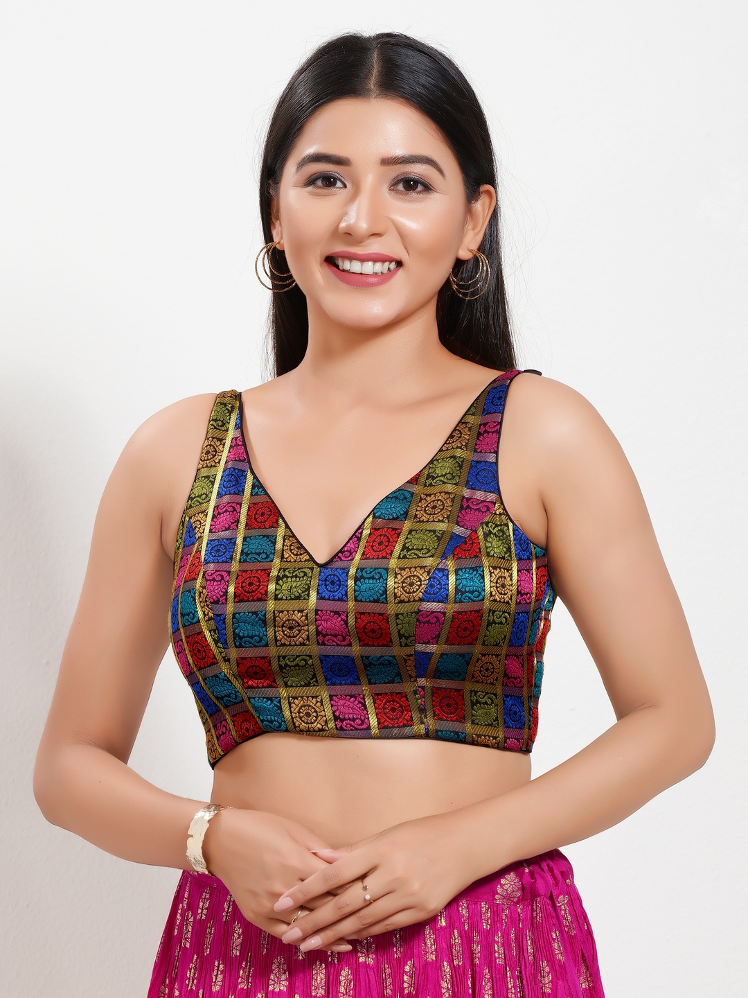 

VAMAS - THE DESIGNER BLOUSES Women V-Neck Padded Saree Blouse, Black